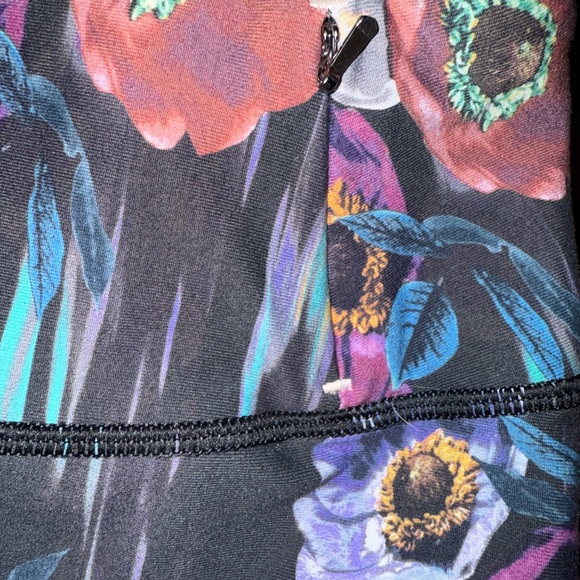 CALIA Carrie Underwood Leggings Size XS Floral Black and Multicolor - Picture 4 of 8